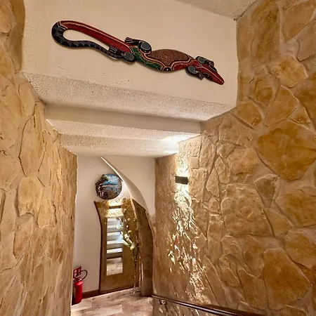 Window In The Stone Maison d'hôtes Naples