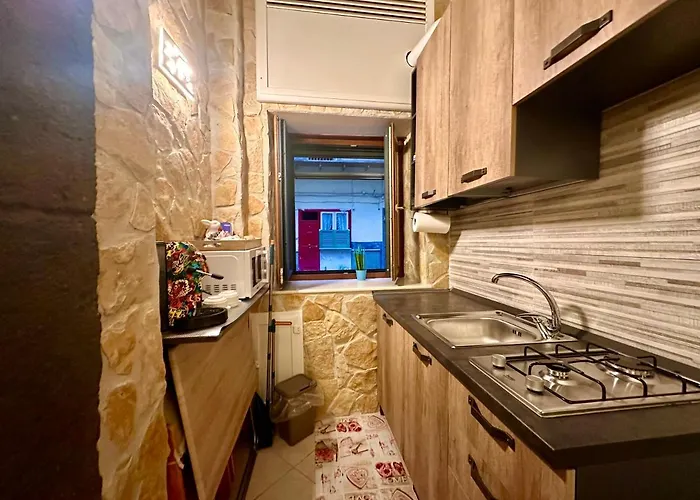 Affittacamere Window In The Stone 3*