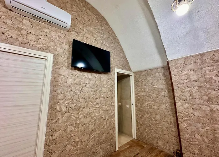 Window In The Stone