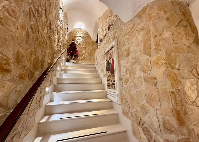 Window In The Stone Affittacamere Napoli