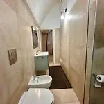 Window In The Stone 4*