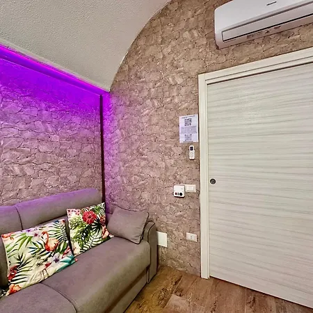 게스트하우스 Window In The Stone