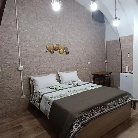 게스트하우스 Window In The Stone